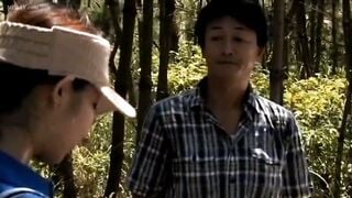 Tổng hợp những người vợ chịch sau lưng chồng