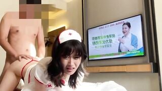 Ước mơ được chịch cô y tá của anh đã thành hiện thực
